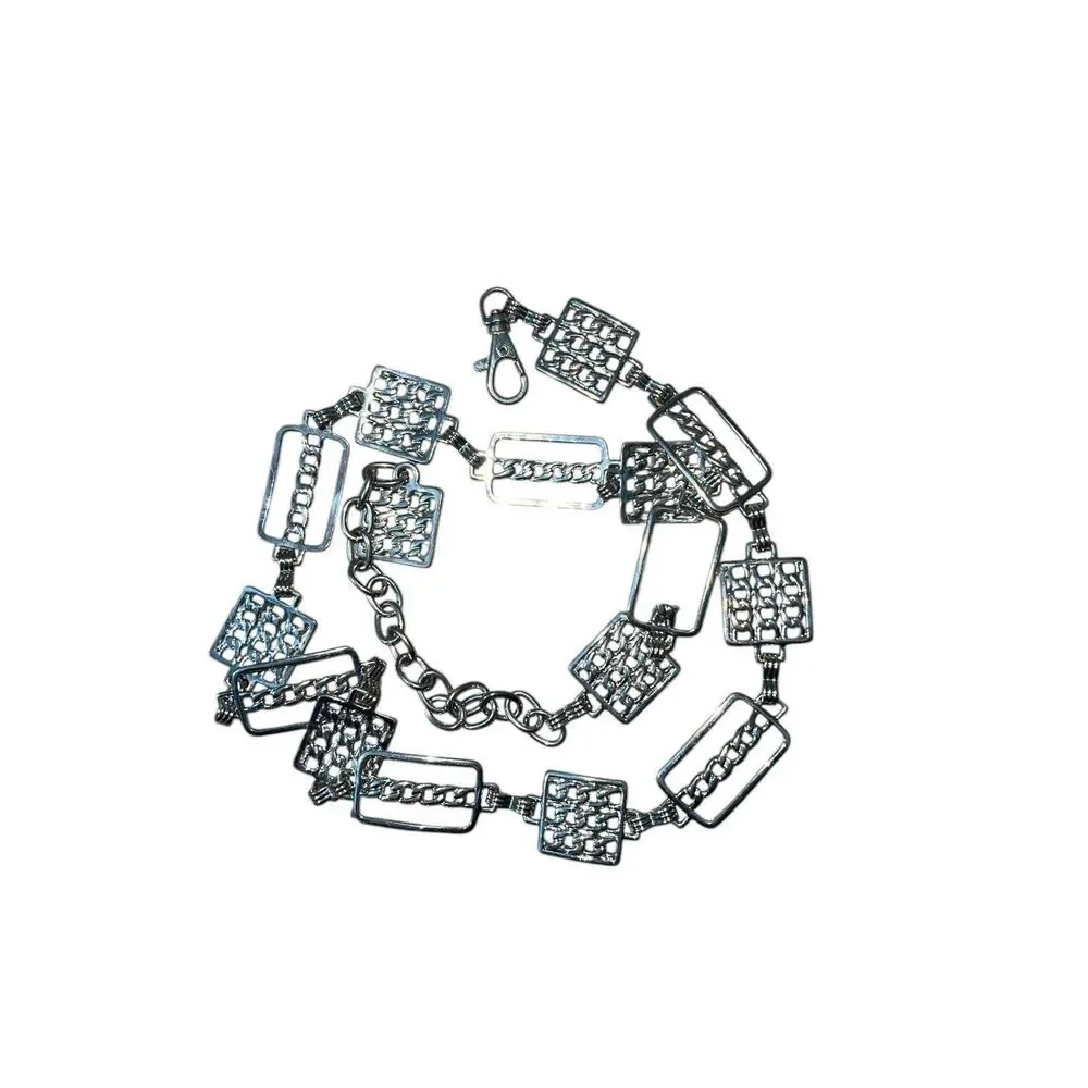 Silver Metal Chain Statement Belt 34”-38” Waist‎